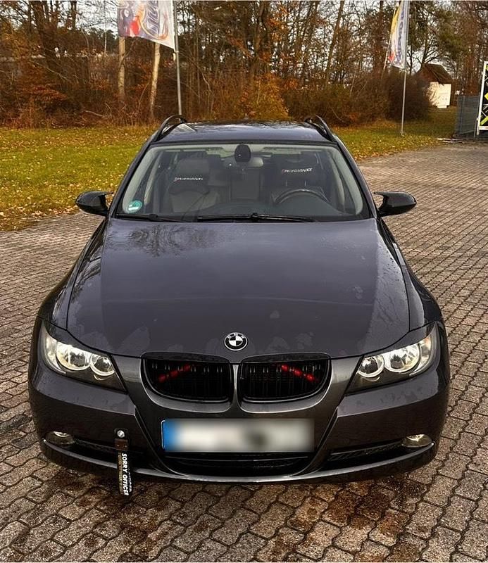 Grau Gebraucht 2006 BMW 320 Kombi | 6.000 € (Teuer) - Bild 1/4