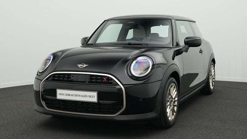 Schwarz Gebraucht 2024 Mini Cooper S Favoured Kleinwagen | 28.278 € (Superpreis) - Bild 1/4