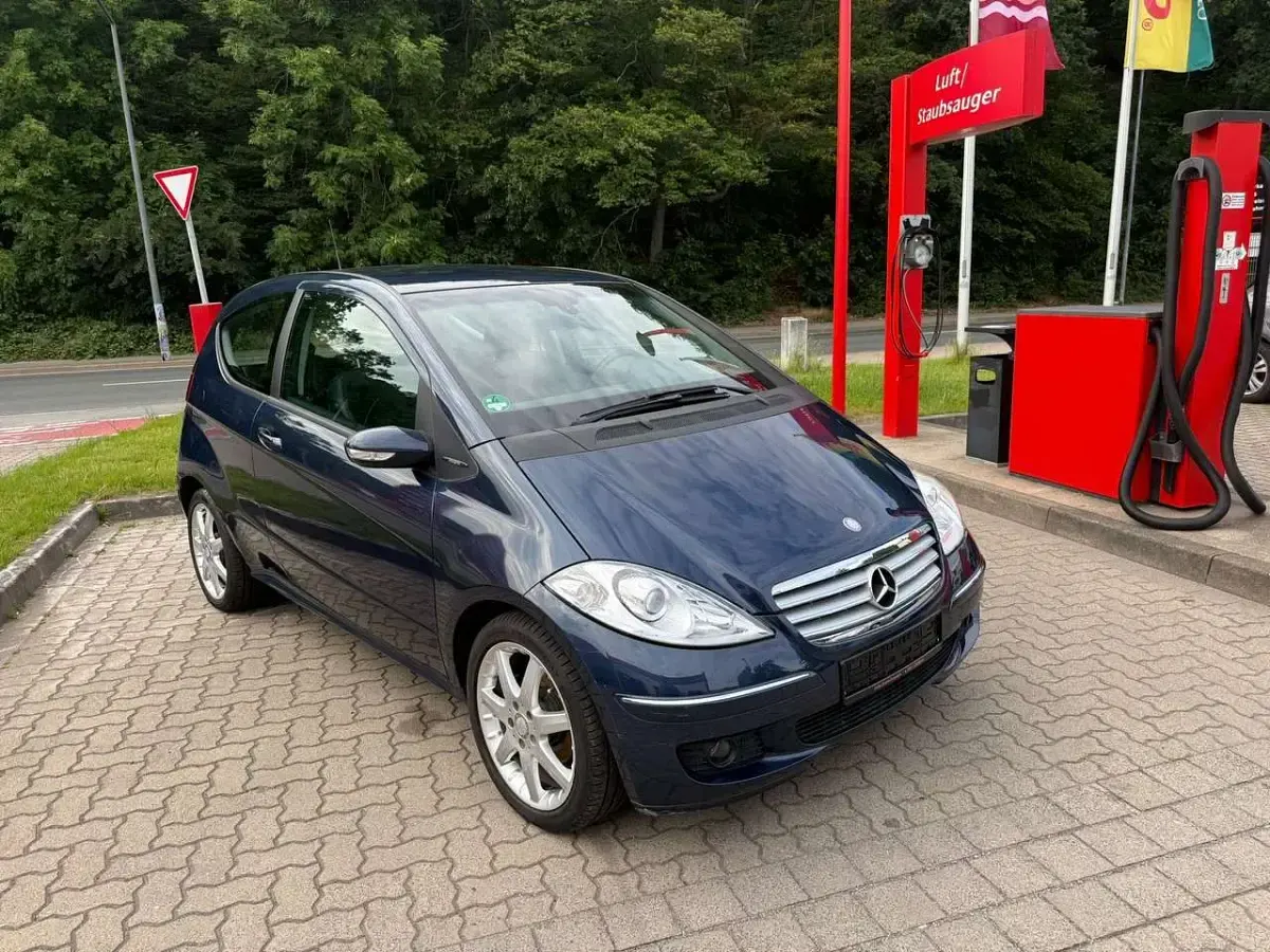 Gebraucht Mercedes A150 95 PS (69 kW) 2008 Blau Kleinwagen
