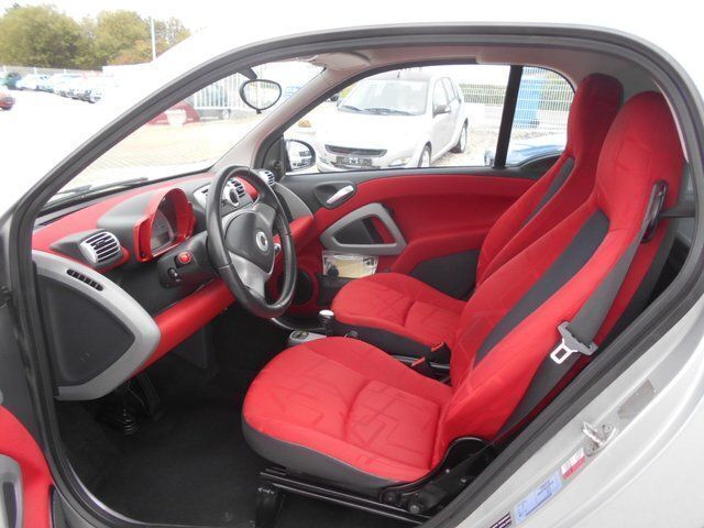 Gebraucht Smart ForTwo Coupé 71 PS (52 kW) 2009 Schwarz metallic Coupé