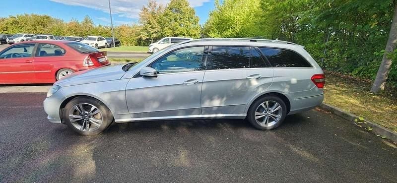 Gebraucht 2011 Mercedes E220 Elegance Kombi | 7.000 € (Superpreis) - Bild 1/3