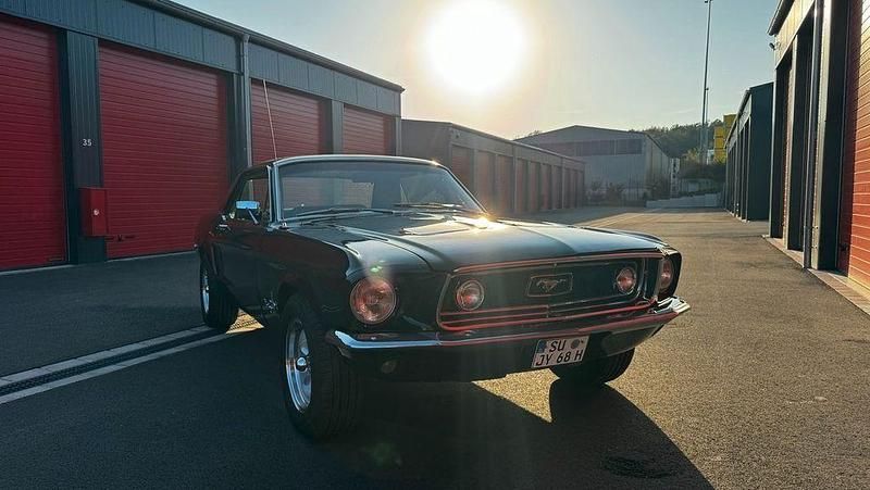 Schwarz Gebraucht 1968 Ford V8 Coupé | 53.500 € - Bild 1/4