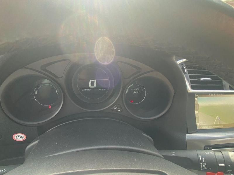 Gebraucht Citroën C4 PureTech 131 PS (96 kW) 2015 Weiß Limousine