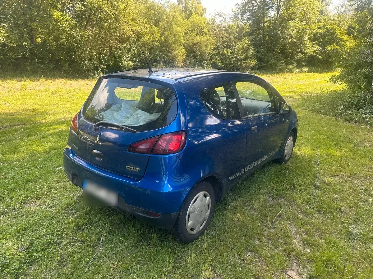 Gebraucht Mitsubishi Colt 75 PS (55 kW) 2010 Blau Kleinwagen