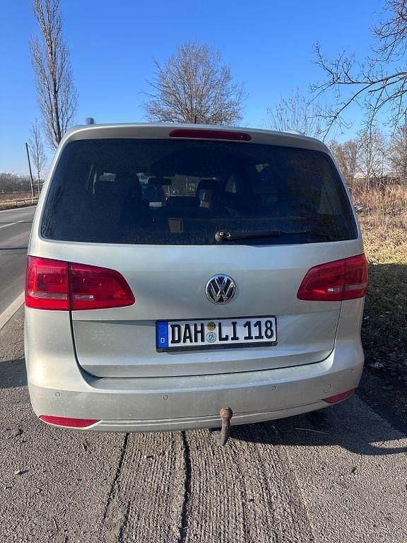 Gebraucht VW Touran Highline 140 PS (102 kW) 2011 Silber Van / Kleinbus