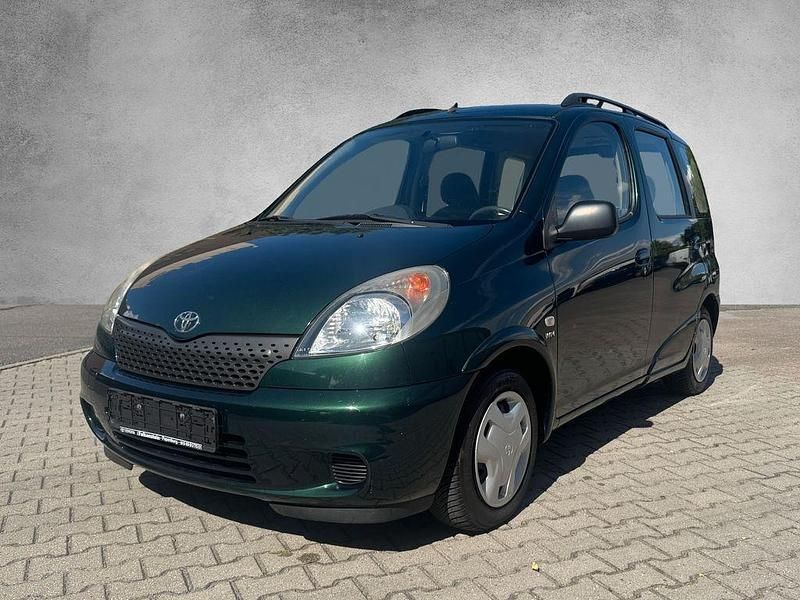 Grün Gebraucht 2002 Toyota Yaris Verso Sol Van / Kleinbus | 3.490 € (Fairer Preis) - Bild 1/4
