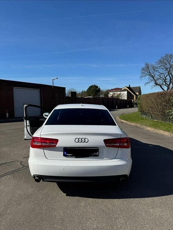 Gebraucht Audi A6 Ambiente 179 PS (131 kW) 2011 Weiß Limousine