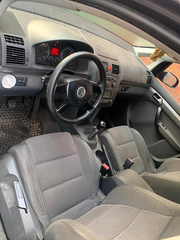 Gebraucht VW Touran 136 PS (100 kW) 2003 Schwarz Van / Kleinbus