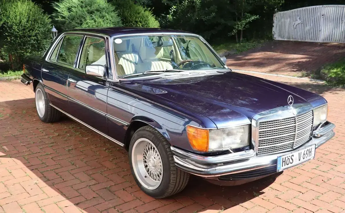 Gebraucht Mercedes 450 286 PS (210 kW) 1977 Azuritblaumetallic Limousine