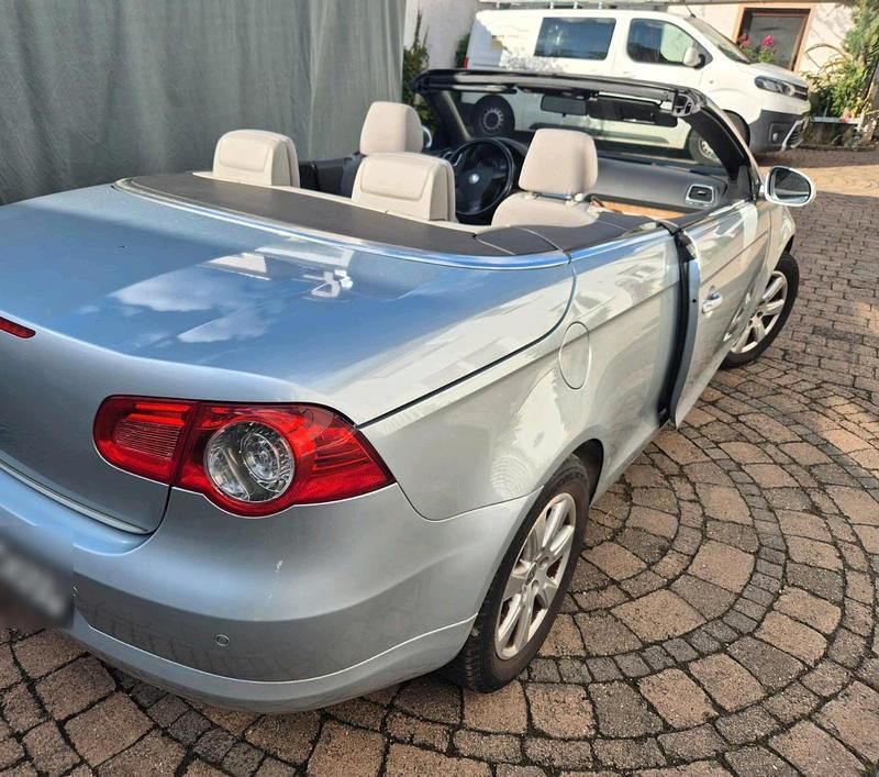 Gebraucht VW Eos 115 PS (84 kW) 2006 Grau Cabrio