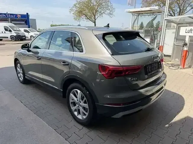 Second-hand Audi Q3 Advanced 150 CP (110 kW) 2019 Gri SUV