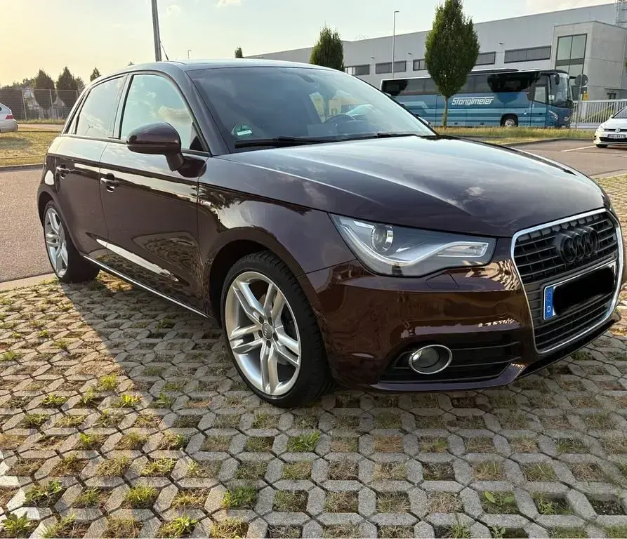 Gebraucht Audi A1 Sportback Ambition 122 PS (89 kW) 2012 Violett Kleinwagen
