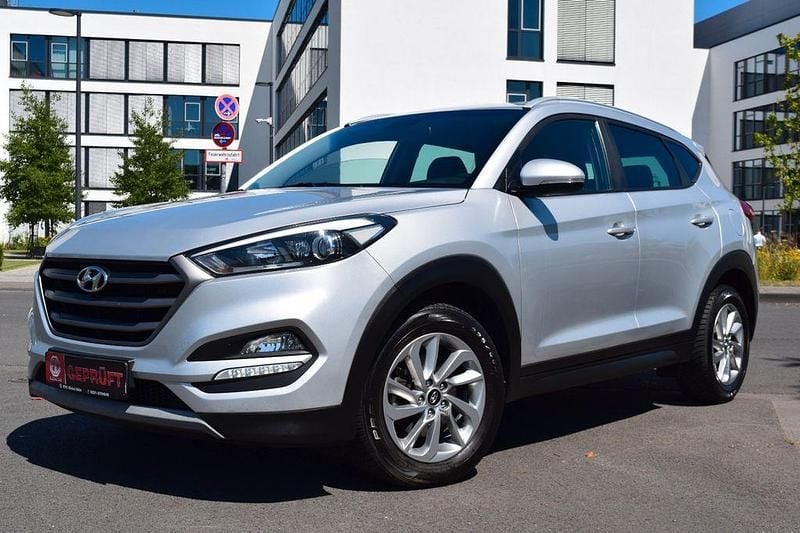 Silber Gebraucht 2017 Hyundai Tucson Premium SUV | 13.800 € (Superpreis) - Bild 1/4