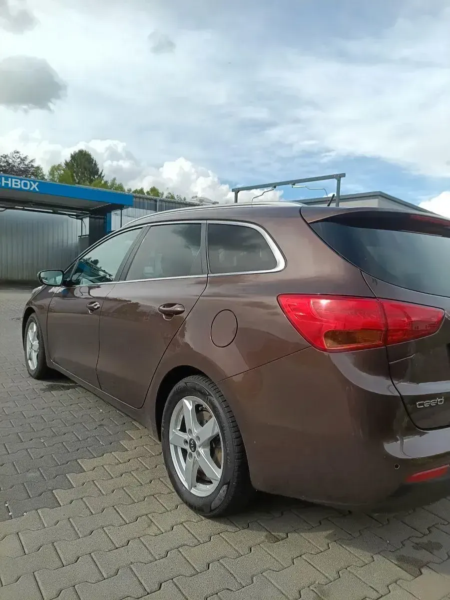 Gebraucht Kia Ceed Platinum Edition 136 PS (100 kW) 2015 Braun Kleinwagen