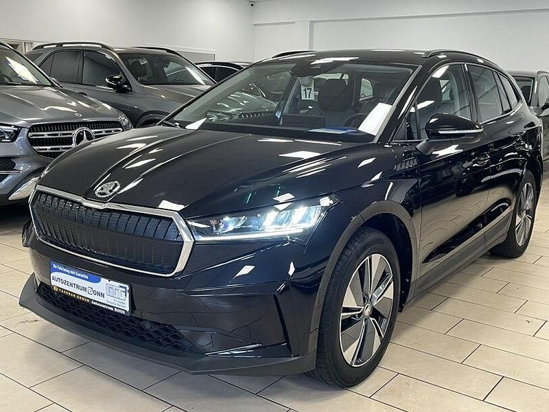 Schwarz Gebraucht 2023 Skoda Enyaq iV Loft SUV | 23.440 € (Fairer Preis) - Bild 1/4