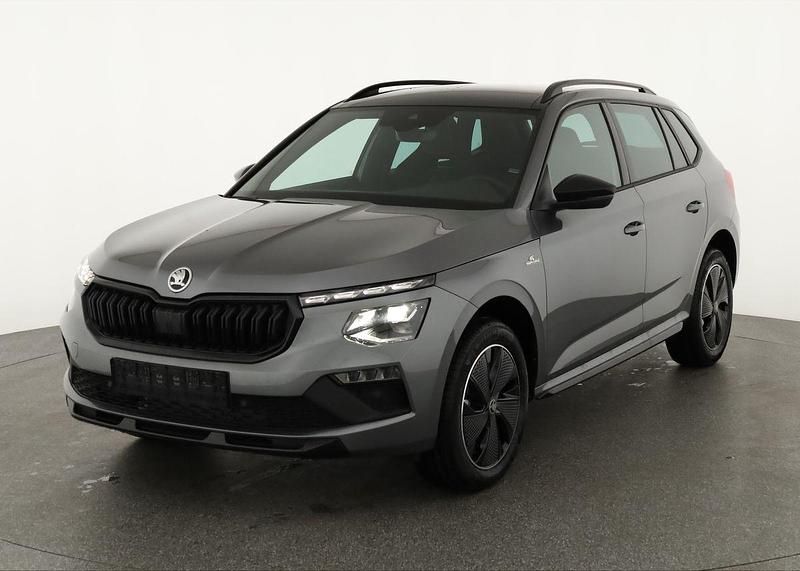 Graphite grau metallic Neu 2025 Skoda Kamiq Monte Carlo SUV | 31.495 € (Fairer Preis) - Bild 1/4