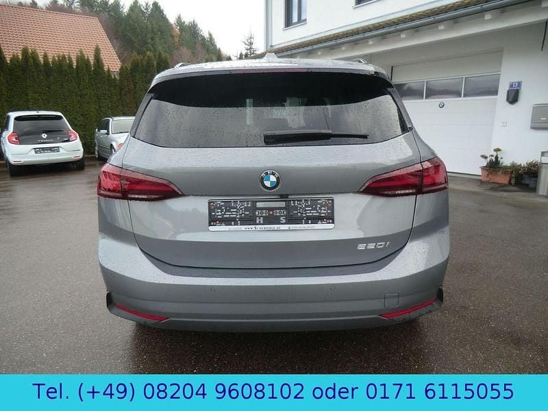 Gebraucht BMW 220 Sport Line 170 PS (125 kW) 2025 Grau Kombi