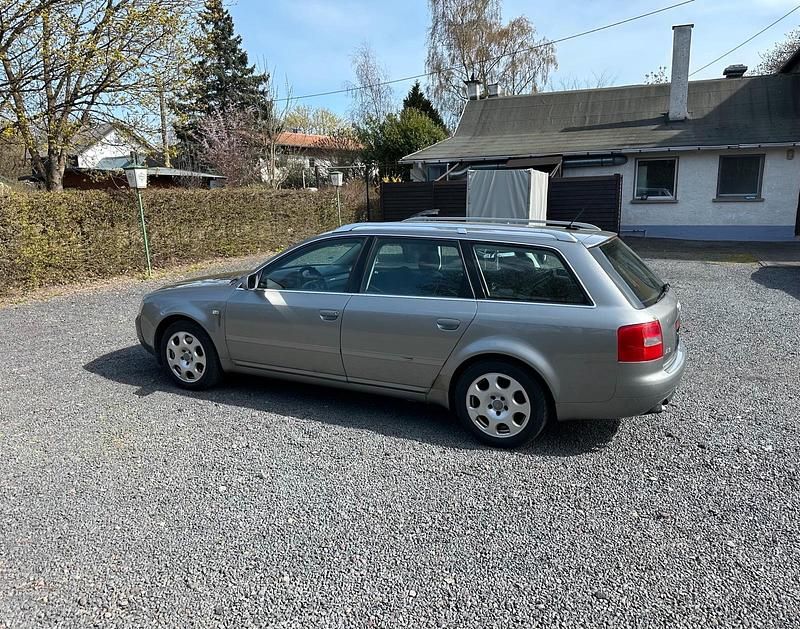 Gebraucht Audi A6 180 PS (132 kW) 2003 Andere farben Kombi