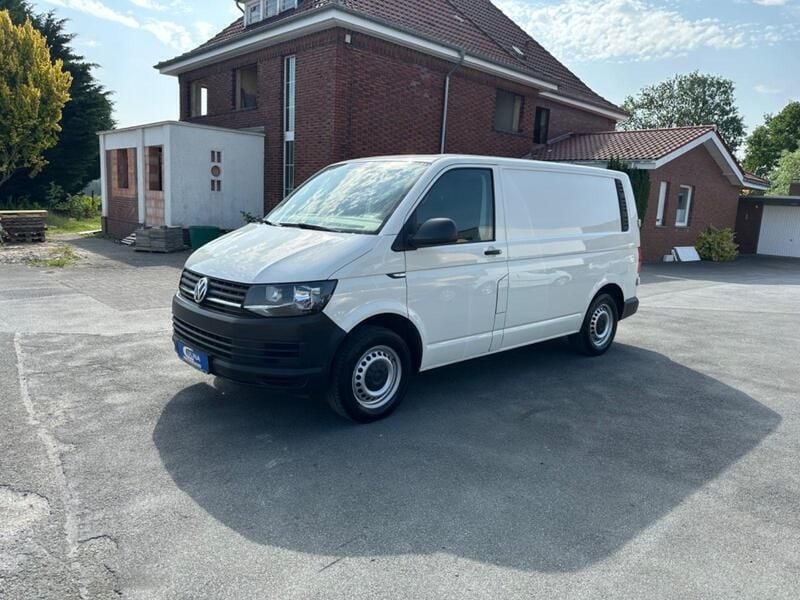 Weiß Gebraucht 2018 VW T6 Van | 9.899 € (Guter Preis) - Bild 1/4