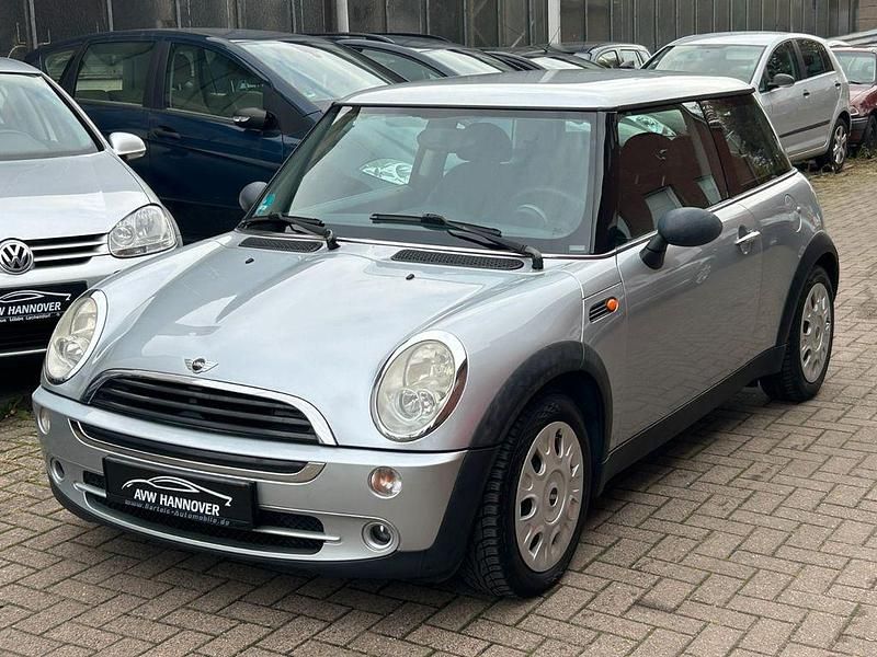 Silber Gebraucht 2005 Mini ONE Kleinwagen | 1.750 € (Fairer Preis) - Bild 1/4