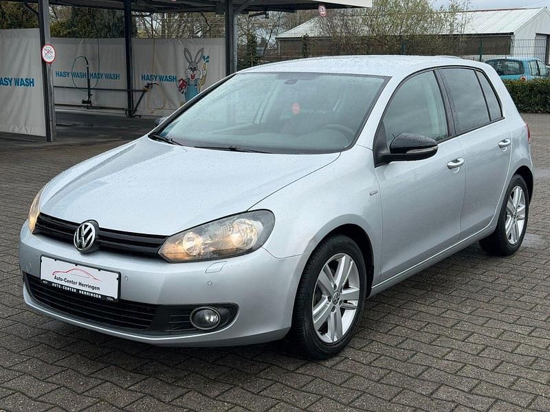Gebraucht VW Golf VII Match 86 PS (63 kW) 2012 Silber Limousine
