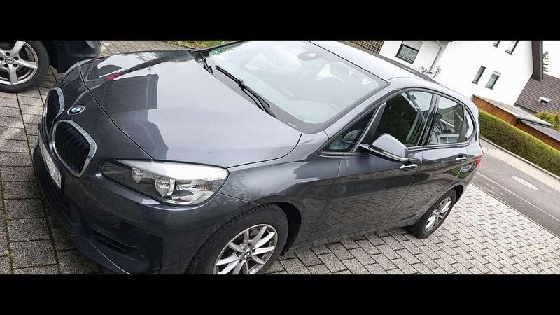 Gebraucht BMW 216 116 PS (85 kW) 2020 Grau Kombi