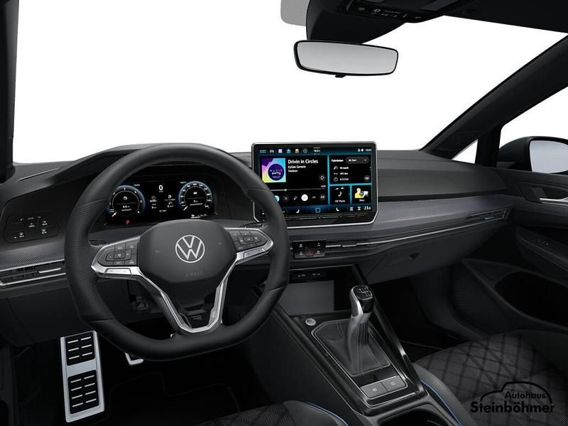 Gebraucht VW Golf VIII R-line 150 PS (110 kW) 2024 Uranograu Limousine