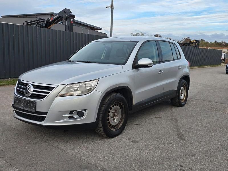 Silber Gebraucht 2008 VW Tiguan Trendline SUV | 4.390 € (Fairer Preis) - Bild 1/4