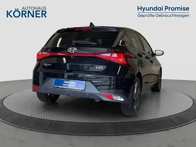 Gebraucht Hyundai i20 Edition 30 101 PS (74 kW) 2022 Schwarz Kleinwagen