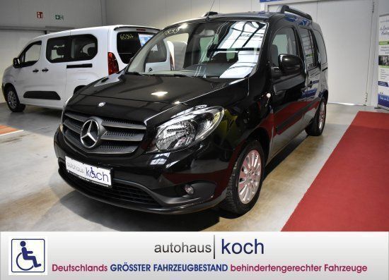 Dravitschwarz Gebraucht 2017 Mercedes Citan 112 Edition Kombi | 21.980 € - Bild 1/4