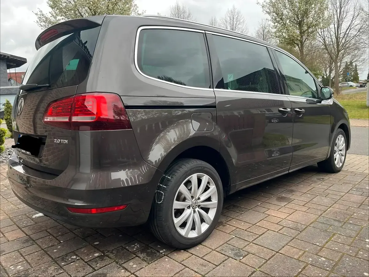 Usata VW Sharan 150 CV (110 kW) 2017 Marrone Monovolume