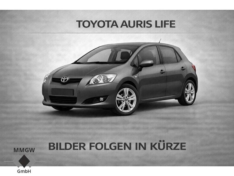 Gebraucht Toyota Auris Life 101 PS (74 kW) 2009 Grau Kleinwagen