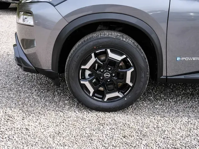 Neu Nissan X-Trail 204 PS (150 kW) 2026 M) (grau SUV