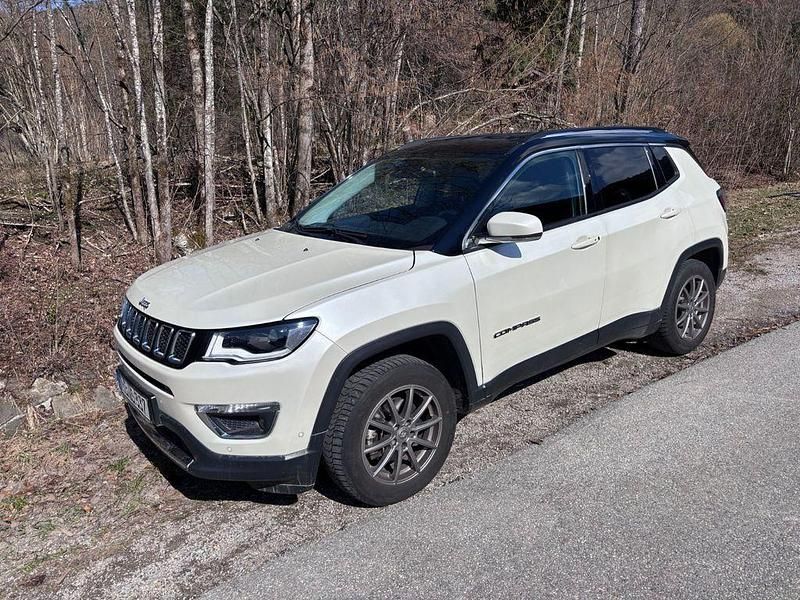 Gebraucht Jeep Compass Limited 170 PS (125 kW) 2018 Weiß SUV