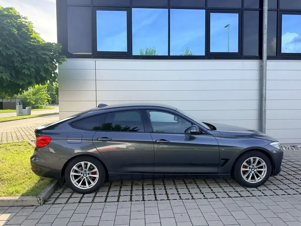 Gebraucht BMW 328 Sport Line 245 PS (180 kW) 2013 Grau Limousine