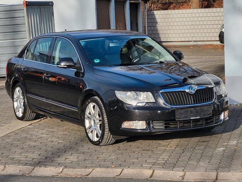 Gebraucht Skoda Superb Elegance 170 PS (125 kW) 2010 Schwarz Limousine