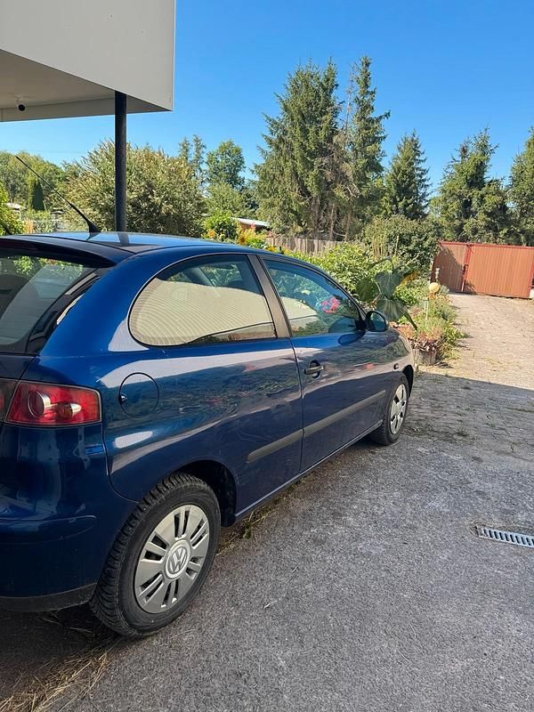 Gebraucht Seat Ibiza 64 PS (47 kW) 2004 Blau Kleinwagen