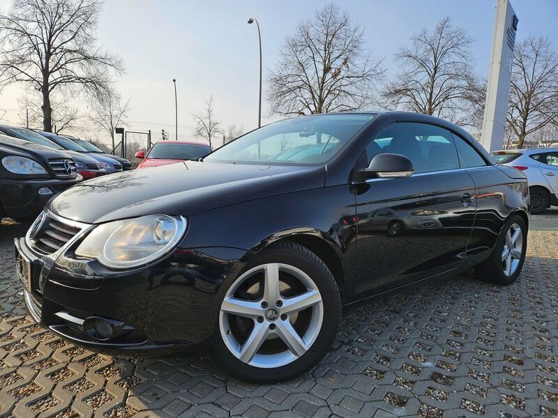 Schwarz Gebraucht 2007 VW Eos S Cabrio | 5.399 € (Fairer Preis) - Bild 1/4