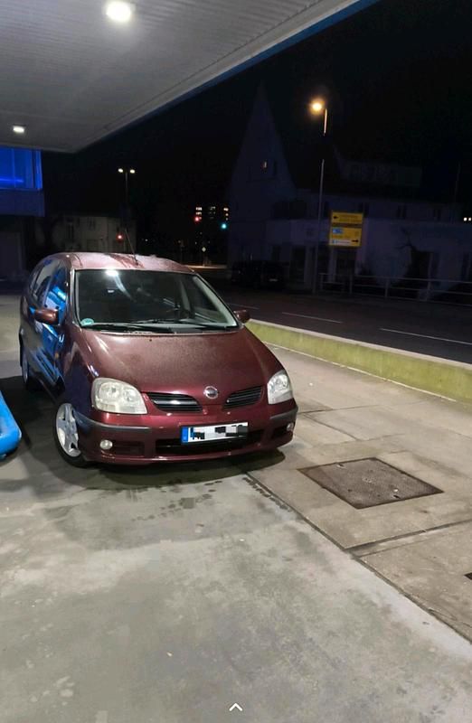 Gebraucht Nissan Almera Tino Tekna 116 PS (85 kW) 2004 Rot Van / Kleinbus