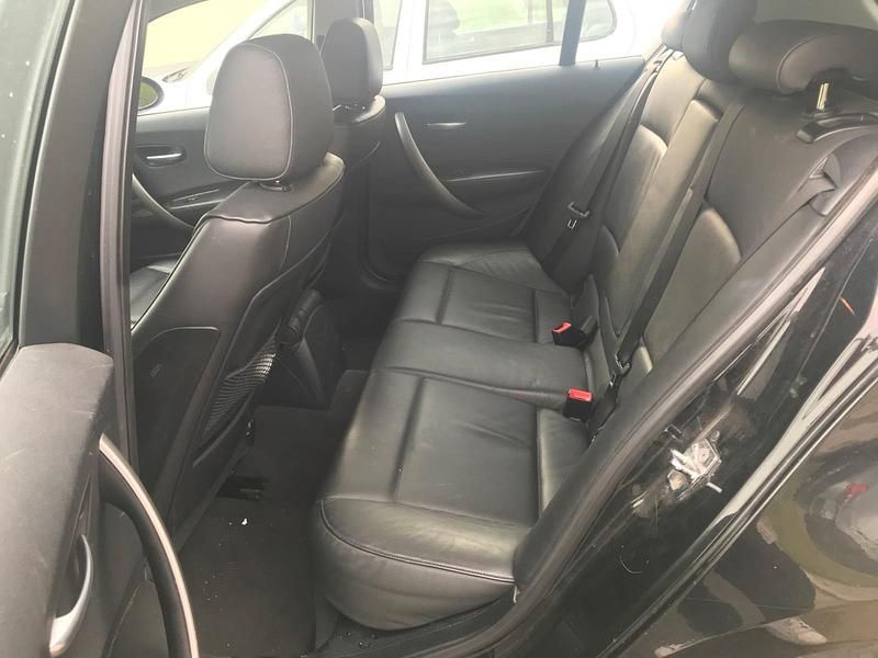 Gebraucht BMW 120 136 PS (100 kW) 2005 Schwarz Kleinwagen