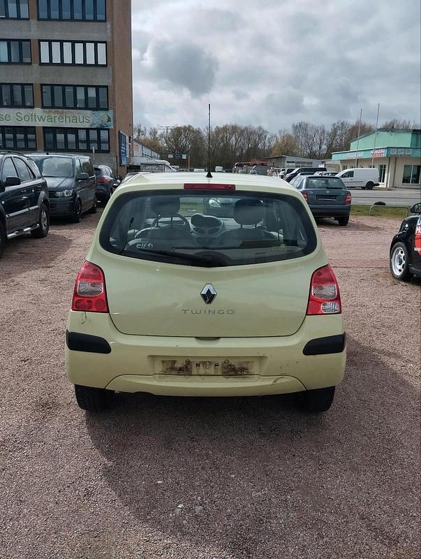Gebraucht Renault Twingo 58 PS (42 kW) 2008 Gelb Kleinwagen