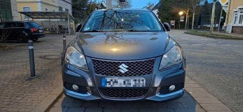 Gebraucht Suzuki Kizashi 178 PS (130 kW) 2011 Grau Limousine