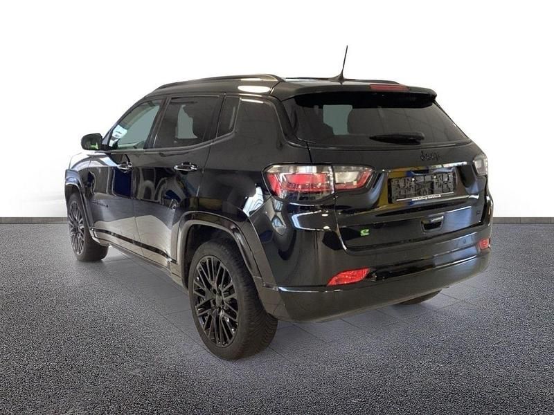 Gebraucht Jeep Compass 131 PS (96 kW) 2023 Black clear coat SUV