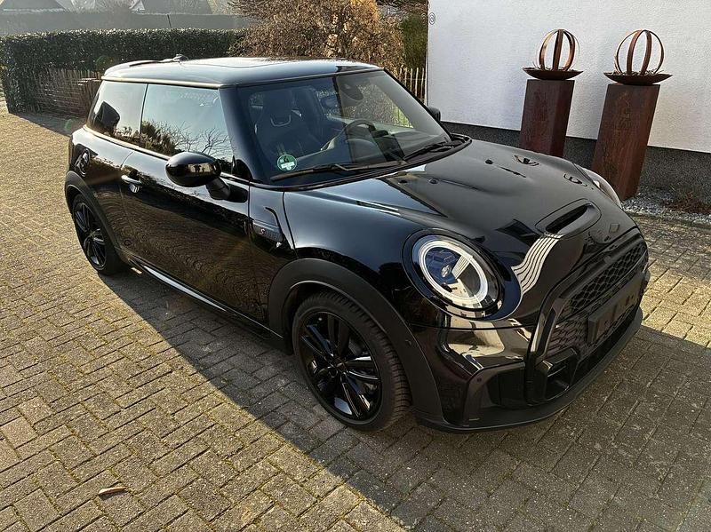 Usado Mini John Cooper Works 178 HP (130 kW) 2024 Preto Citadino