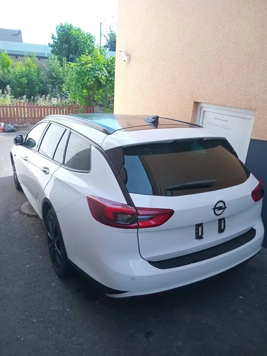 Gebraucht Opel Insignia 170 PS (125 kW) 2018 Weiß Kombi