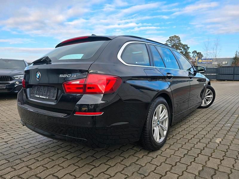 Gebraucht BMW 520 184 PS (135 kW) 2013 Schwarz Kombi