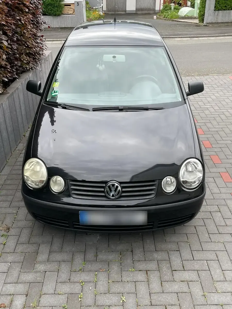 Gebraucht VW Polo 64 PS (47 kW) 2002 Schwarz Kleinwagen