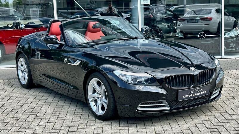 Black sapphire metallic Gebraucht 2009 BMW Z4 Performance Cabrio | 23.800 € (Guter Preis) - Bild 1/4