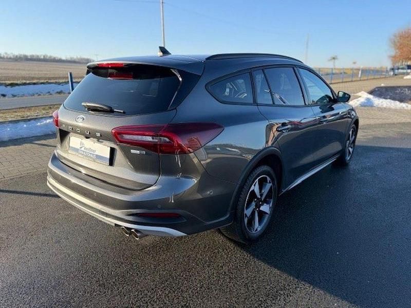 Gebraucht Ford Focus Active X 155 PS (114 kW) 2023 Grau Limousine