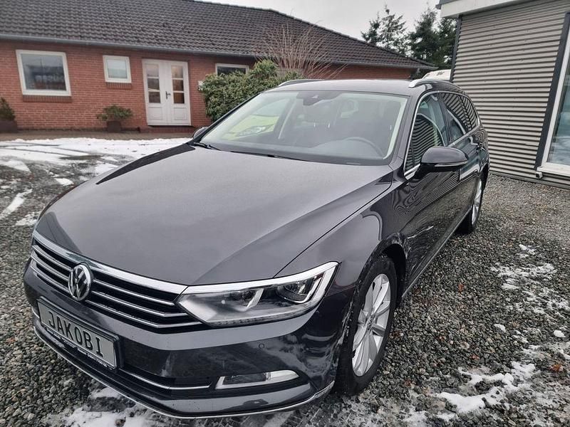 Gebraucht VW Passat Highline 150 PS (110 kW) 2019 Grau Kombi